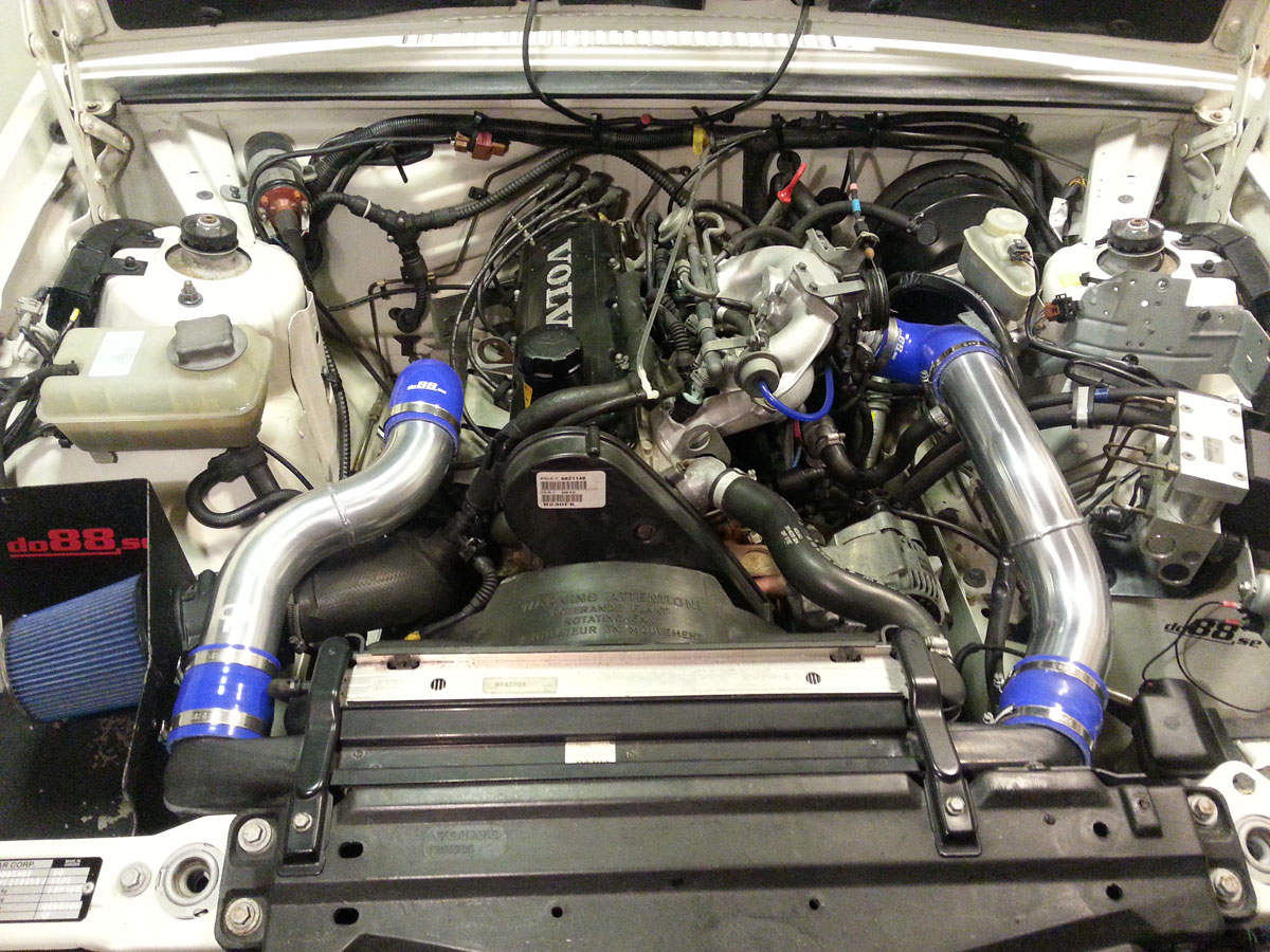 Volvo 7/940 Turbo Top Connection pipe kit ,black hoses ,standar