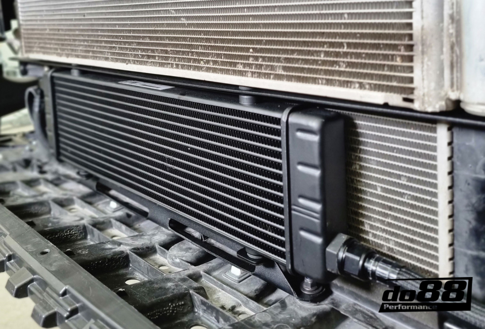 Toyota Yaris GR Oil cooler for do88 Intercooler Toyota Yaris GR Oil cooler for do88 Intercooler