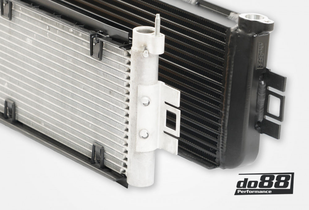 do88 Engine oil cooler, BMW M2 M3 M4 G80 G82 G87 (S58) do88 Engine oil cooler, BMW M2 M3 M4 G80 G82 G87 (S58)