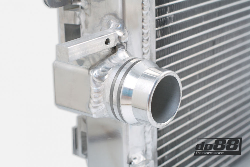 Volvo V40 S60 V60 XC60 V70 XC70 S80 Radiator Volvo V40 S60 V60 XC60 V70 XC70 S80 Radiator