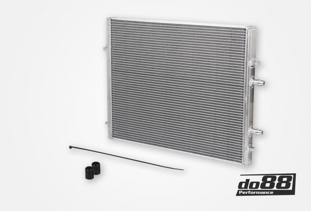 BMW F8X M2C M3 M4 Front Intercooler Radiator in the group By vehicle / BMW / F80 F82 F87, S55 (M2C M3 M4) at do88 AB (WC-350)