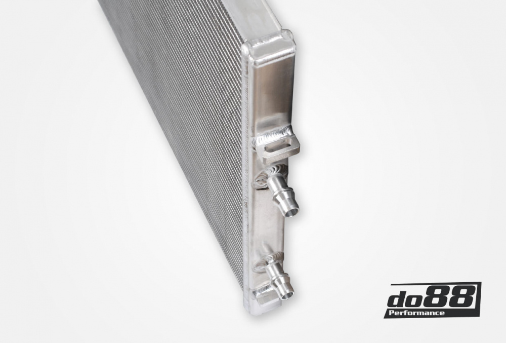 BMW F8X M2C M3 M4 Front Intercooler Radiator BMW F8X M2C M3 M4 Front Intercooler Radiator